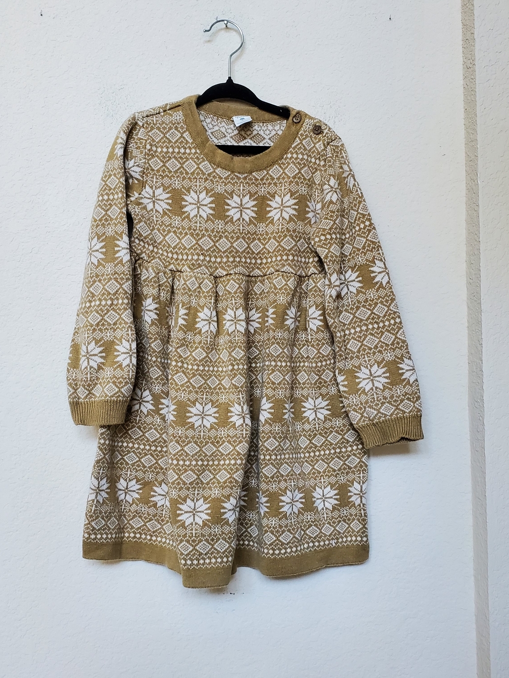 kate quinn Tan and White Nordic Knit A-Line Dress.   Size 4T